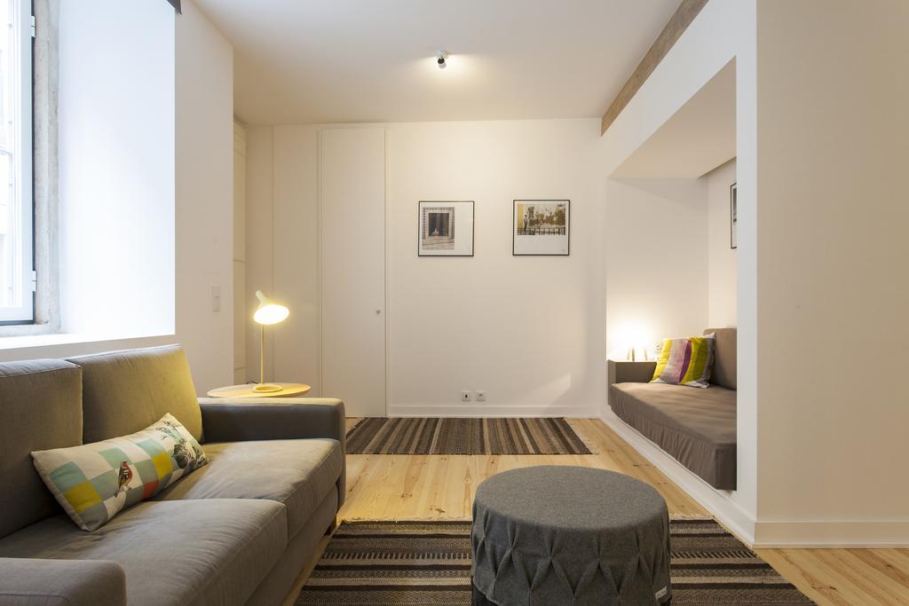 Joivy Cosy 1-bed Flat With Workspace In Santa Catarina, Moments From Luis De Camoes Sq * Lisboa