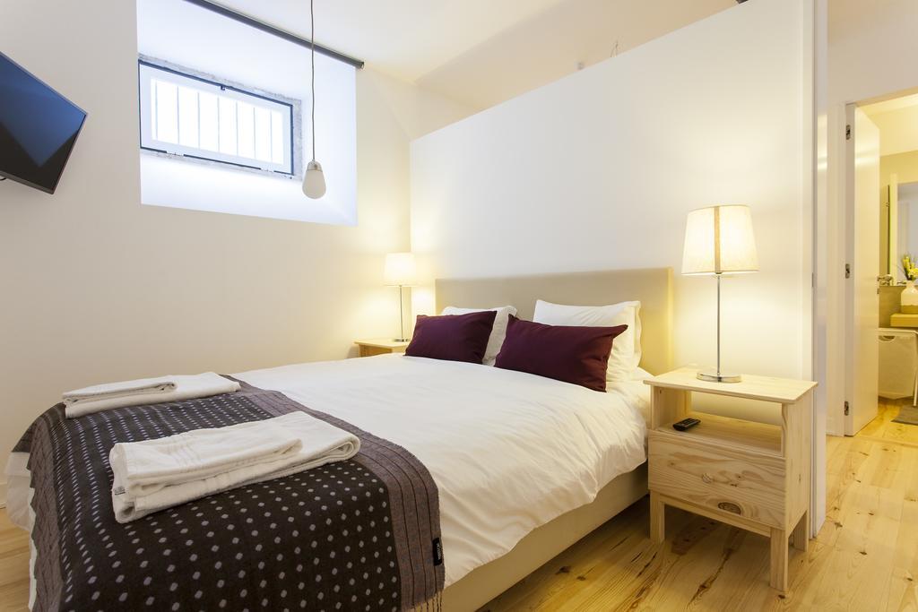 Joivy Cosy 1-bed Flat With Workspace In Santa Catarina, Moments From Luis De Camoes Sq Appartement